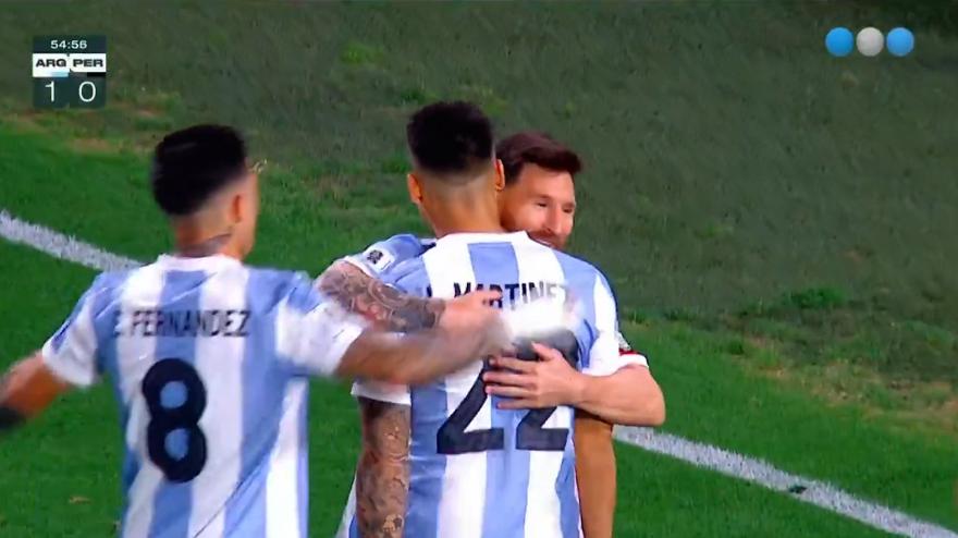 Lautaro, gol da non credere contro il Perù: guarda la sforbiciata del Toro