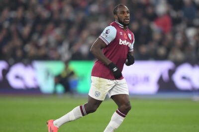 Frattura alla gamba per Michail Antonio, operazione già effettuata