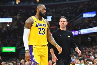 NBA: I Lakers in crisi, Redick si dichiara 'imbarazzato dalla squadra'