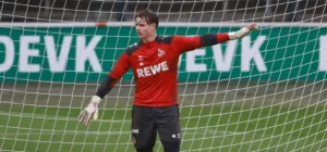 1. FC Köln: FC Bayern con Urbig d'accordo!   Keller conferma le offerte