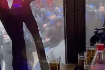 Attacco ai pacifici tifosi del FC: gli hooligans dell'HSV infrangono un tabù