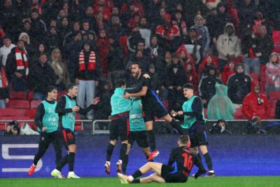 Benfica-Barcellona 4-5 in Champions League: Szczesny in difficoltà e straordinaria rimonta blaugrana, Flick agli ottavi