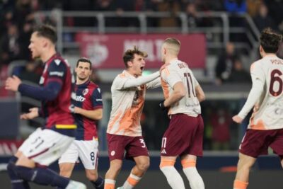 Bologna-Roma termina 2-2: gol di Saelemaekers, Dallinga e Ferguson, Dovbyk segna su rigore al 96'