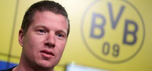 Borussia Dortmund: L'allenatore provvisorio Mike Tullberg vuole vedere un "coltello tra i denti".