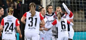 Bundesliga delle donne: Eintracht Francoforte vince il gioco di punta contro Bayer Leverkusen