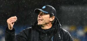 Conte introduce due cambiamenti in campo e due in panchina