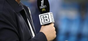 DAZN vuole rinegoziare al ribasso il suo contratto!