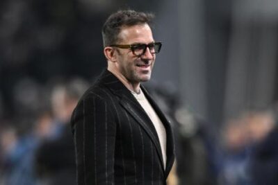 Del Piero ha fiducia nella Juve: "Un ottimo avvio contro il Milan"  Commento sulla scelta del capitano   La scelta del capitano rappresenta un momento cruciale per la squadra, poiché è fondamentale avere una figura di riferimento che possa guidare e ispirare i compagni. Del Piero, con la sua esperienza e il suo legame profondo con la storia della Juventus, offre una prospettiva positiva e motivante. La sua fiducia in un buon inizio contro il Milan potrebbe fungere da catalizzatore per l'intera squadra, spronandola a dare il massimo fin dalle prime battute della stagione.