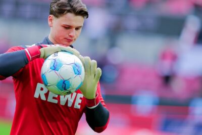 FC Bayern Monaco: il portiere U21 Jonas Urbig cambia da Colonia al campione discografico