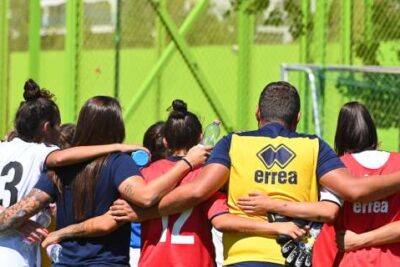 Femminile, che gialloblu! Netto successo 0-5 sull’Orobica e primato in classifica