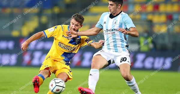 Il Frosinone annuncia l'acquisto di Ilias Koutsoupias