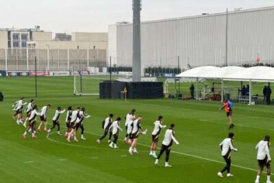 LIVE TJ - Allenamento in corso In gruppo Yildiz, McKennie e Conceicao. Anche Kolo Muani lavora con la squadra (VIDEO E FOTO)