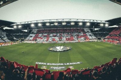 La rabbia dei tifosi dello Stade Rennais sugli spalti