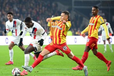 Lens sconfitto dal PSG e continua a lottare contro le grandi squadre (Ligue 1)