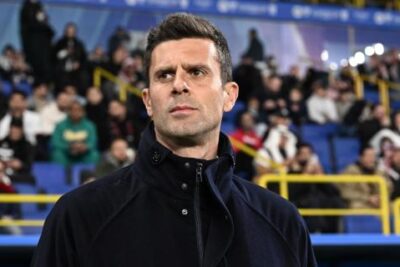 Motta dopo Bruges: "L'unico attaccante della Juve che salvo è Mbangula" Spiegazione del cambio Dopo la partita di Bruges, l'allenatore Motta ha espresso il suo giudizio sul rendimento degli attaccanti della Juventus. Ha scelto di mettere in evidenza Mbangula come l'unico che si è distinto positivamente, suggerendo che gli altri attaccanti non hanno raggiunto le aspettative durante la gara. Questa dichiarazione potrebbe indicare una necessità di rivedere le strategie offensive della squadra e valutare le prestazioni individuali più da vicino per migliorare i risultati futuri.