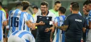 Pianese-Pescara 3-2: Delfino sconfitto tra polemiche, espulsioni e proteste - Cronaca, tabellino e voti