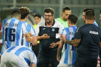 Pianese-Pescara 3-2: Delfino sconfitto tra polemiche, espulsioni e proteste - Cronaca, tabellino e voti