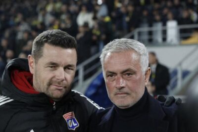 Quando José Mourinho confonde il fisioterapista dell'OL con Pierre Sage prima di Fenerbahçe-Lione di Europa League