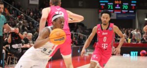 Unahotels Reggio Emilia - Telekom Basket Bonn: 73-70   Le pagelle Reggionline - Telereggio – Ultime notizie Reggio Emilia