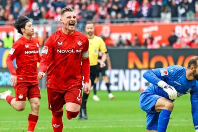 Zweite Fußball-Bundesliga: Dämpfer für harmlose Schalker, Kaiserslautern darf träumen  Seconda Bundesliga: Colpo di freno per i Schalke inoffensivi, il Kaiserslautern può sognare