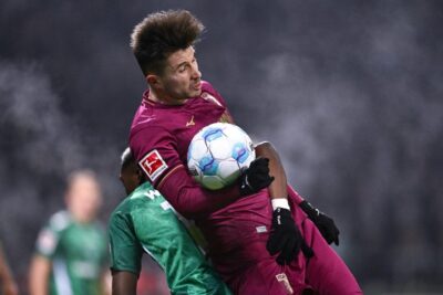 buten un binnen: Nach 0:2-Heimpleite: Werder hadert mit dem Schiedsrichter  traduzione in italiano: buten un binnen: Dopo la sconfitta casalinga 0:2: il Werder è deluso dall'arbitro.