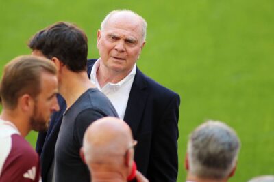 "Allora direi ...": Hoeneß sogna 140 milioni di Euro Star per l'FC Bayern