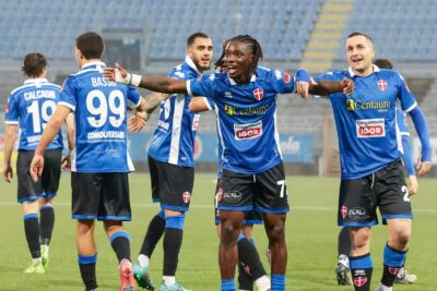 Calcio, Serie C Girone A: Il Novara Trionfa Contro il Renate