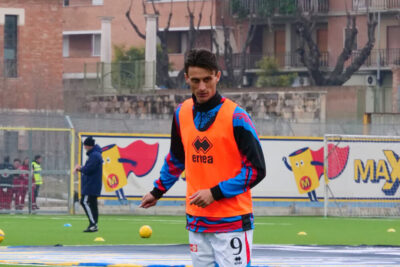 Catania: il Cerignola conquista una vittoria agevole con un punteggio di 2-0 nonostante l'inferiorità numerica e tecnica