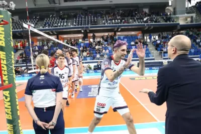 Champions: Milano combatte e sfiora l'impresa, ma nel golden set ha la meglio l'Halkbank