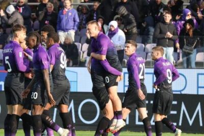 Fiorentina-Genoa 2-1: le pagelle, Gudmundsson colpisce la sua ex, Pinamonti in ombra