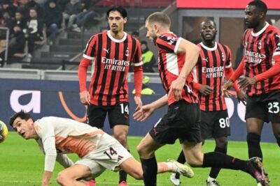 Milan-Roma, moviola: il rigore non concesso e il gol annullato: chi ha ragione?