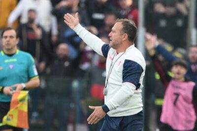 Salernitana, Breda: "Primo tempo deludente, ma poi 6-7 occasioni per vincere"