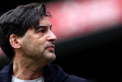 Allenatore di Lyon Paulo Fonseca, sospeso fino al 30 novembre dopo aver minacciato la testa contro la testa del capo Benoît Millot