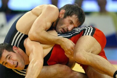 Buvaisar Saitiev, il leggendario lottatore scomparso a 49 anni: tre medaglie d'oro olimpiche al suo attivo