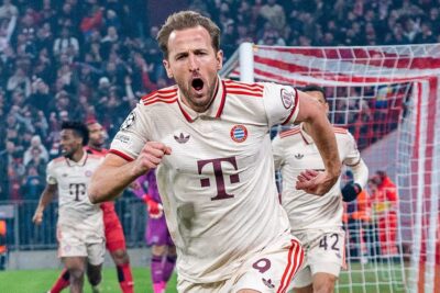 FC Bayern e Borussia Dortmund Waves in posizione verticale negli Stati Uniti