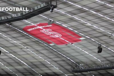 Jersey in memoria di Franz Beckenbauer in Allianz Arena