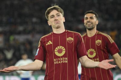 Roma-Como, le pagelle: Saelemaekers 7, entra e cambia la partita. Nico Paz sbaglia tanto: 5,5