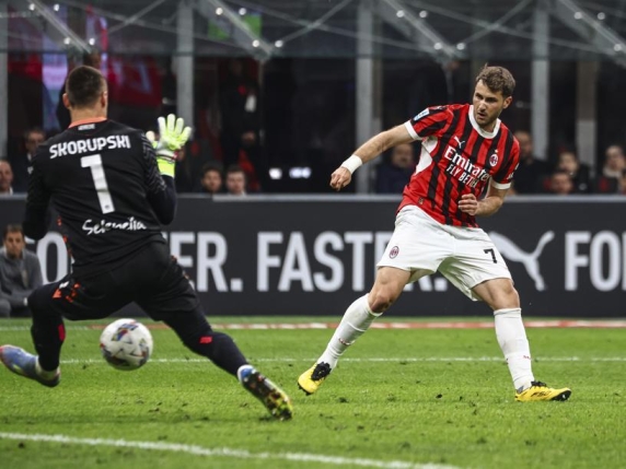 Milan-Bologna 2-1, Gimenez e Pulisic rimontano il gol di Orsolini: per i rossoblù la Champions si allontana