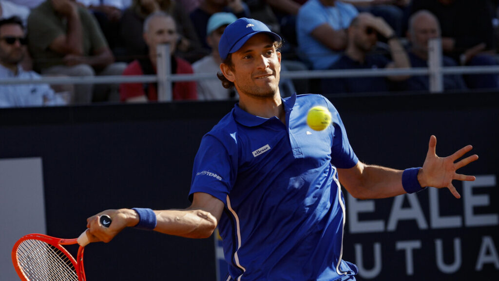 Internazionali: Khachanov elimina Passaro, l'azzurro saluta con sorpresa