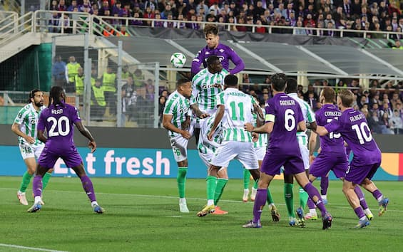 Fiorentina-Betis LIVE: Segui l'emozionante sfida che può cambiare tutto!